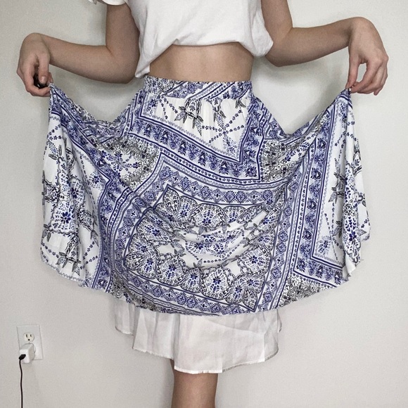 H&M Pleated Skirt - Picture 6 of 6